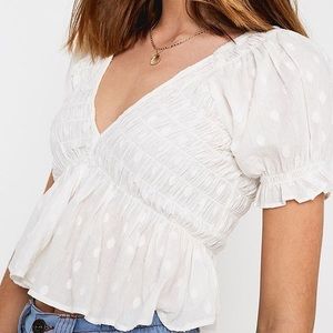 White puff sleeve crop top